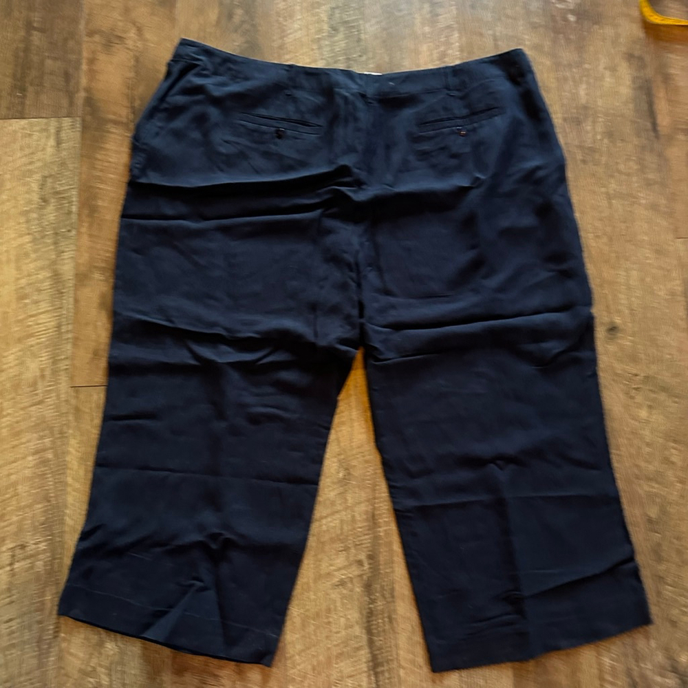 Women's Ruby Rd. Navy Capris 24W - Picture 9 of 11
